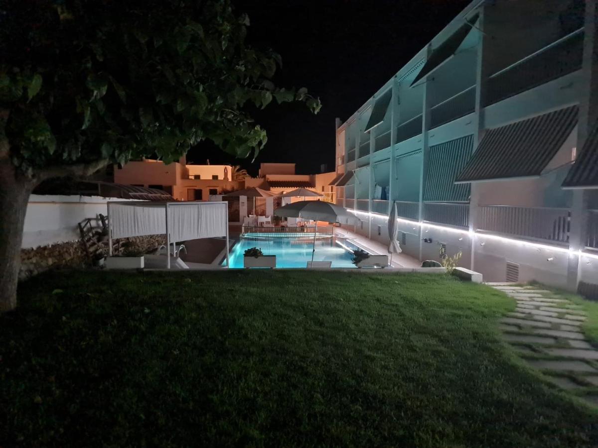 Hostal S'Algaret Fornells  Buitenkant foto
