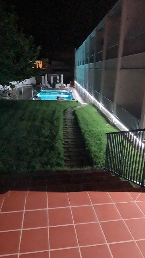 Hostal S'Algaret Fornells  Buitenkant foto