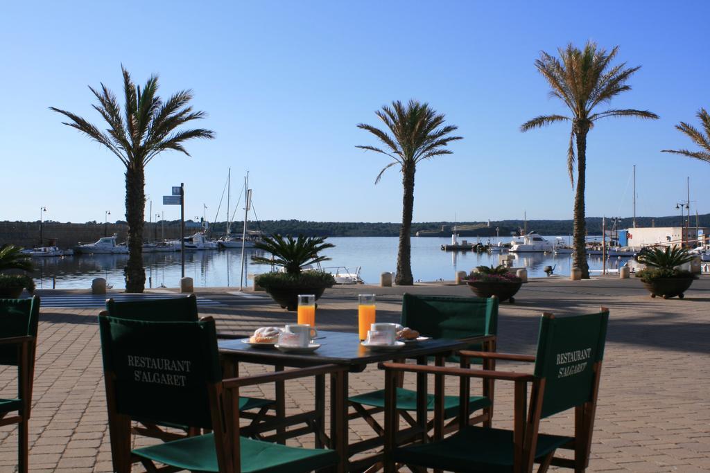 Hostal S'Algaret Fornells  Buitenkant foto