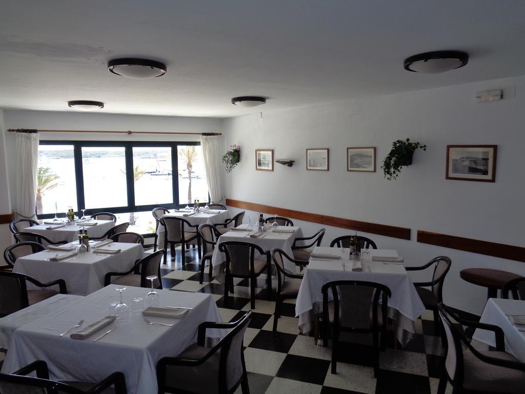 Hostal S'Algaret Fornells  Buitenkant foto
